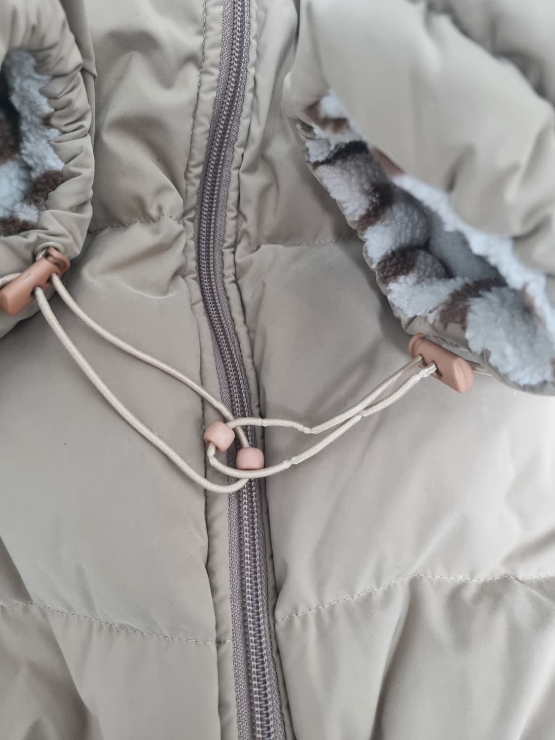 와이케이 덕다운 패딩 (예린 착용) 상품이미지8