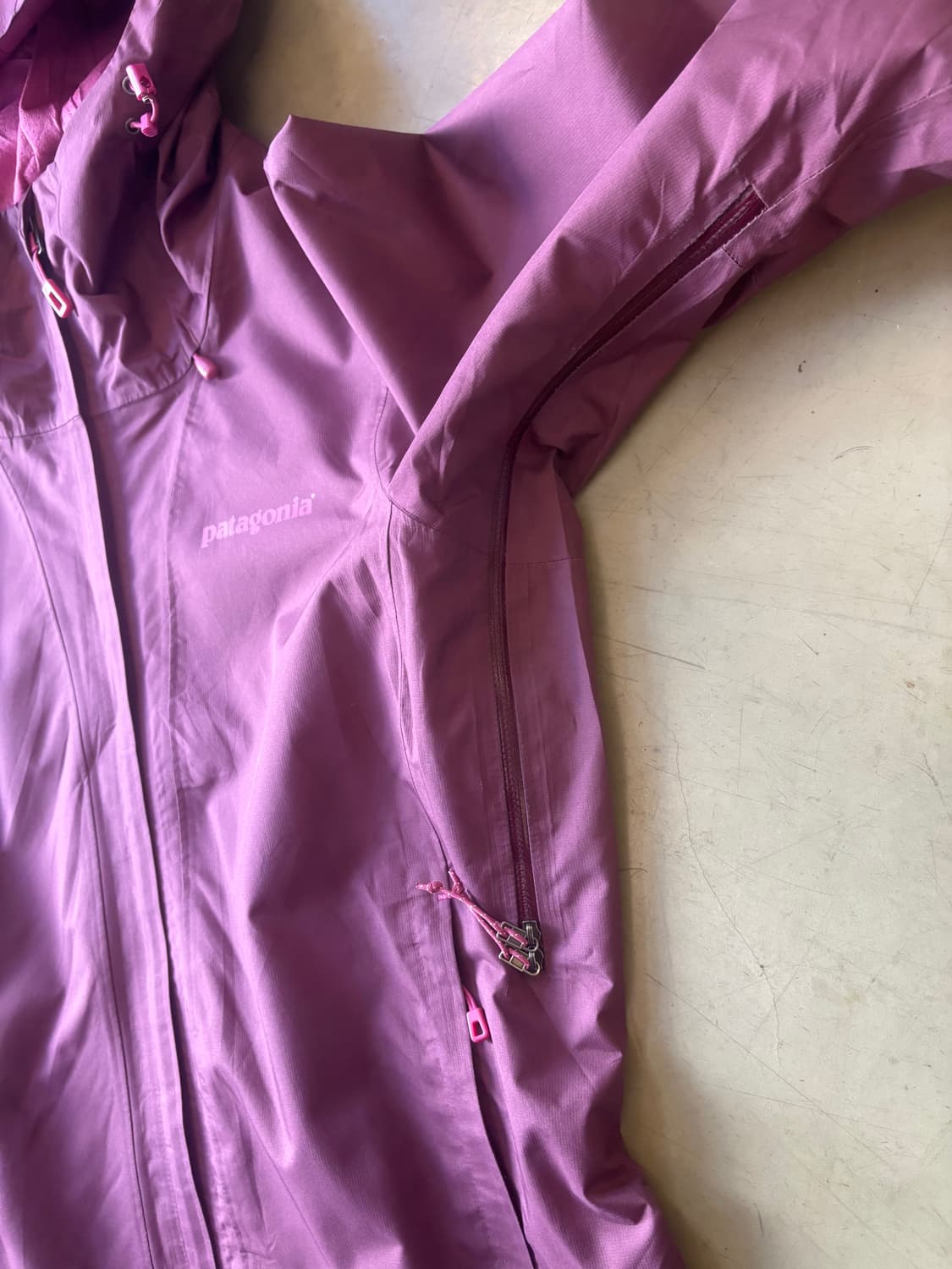 파타고니아 바람막이 자켓 우먼 상품이미지4