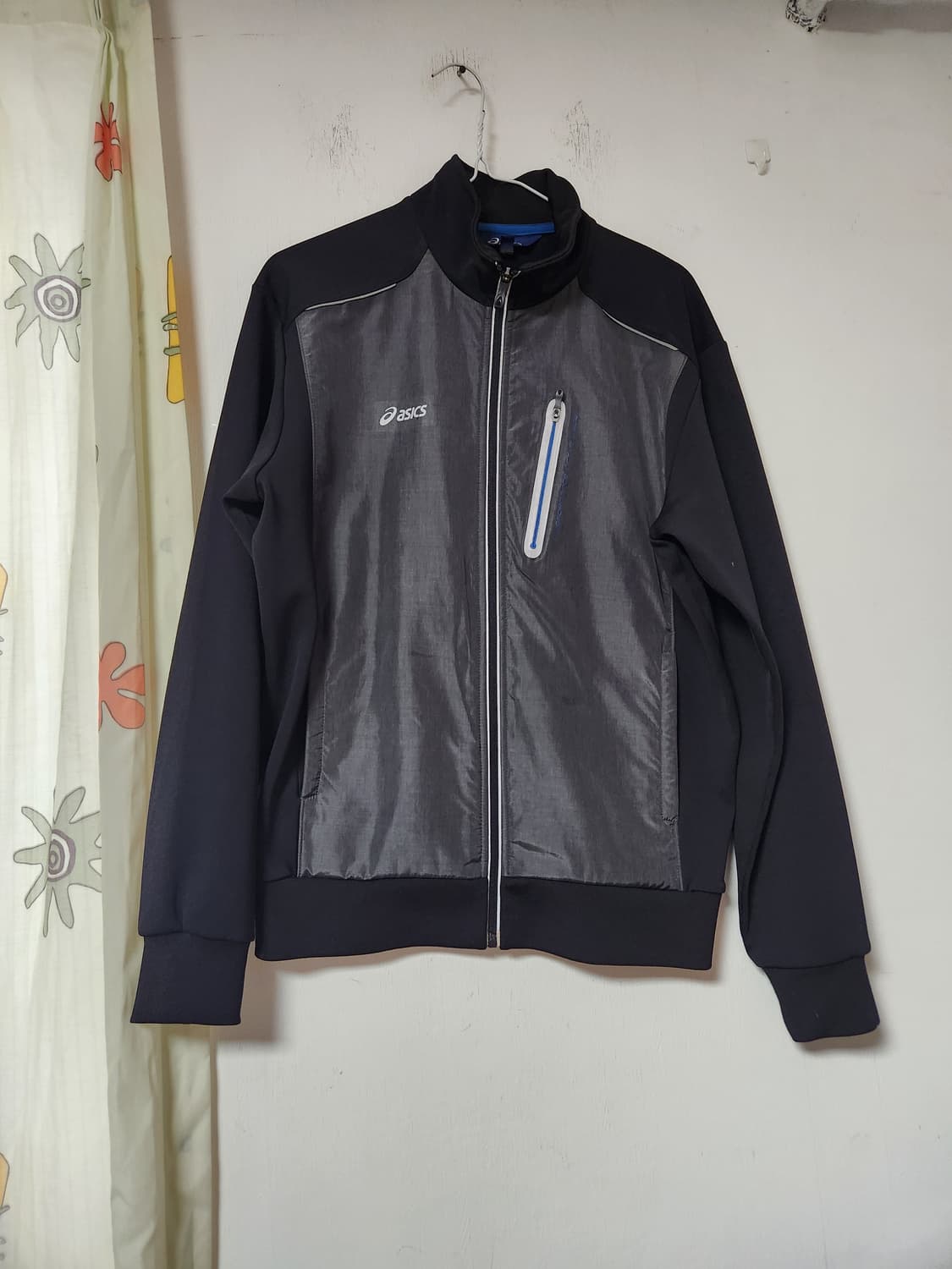 아식스 블랙 폴리스안감 트레이닝 자켓95 상품이미지1