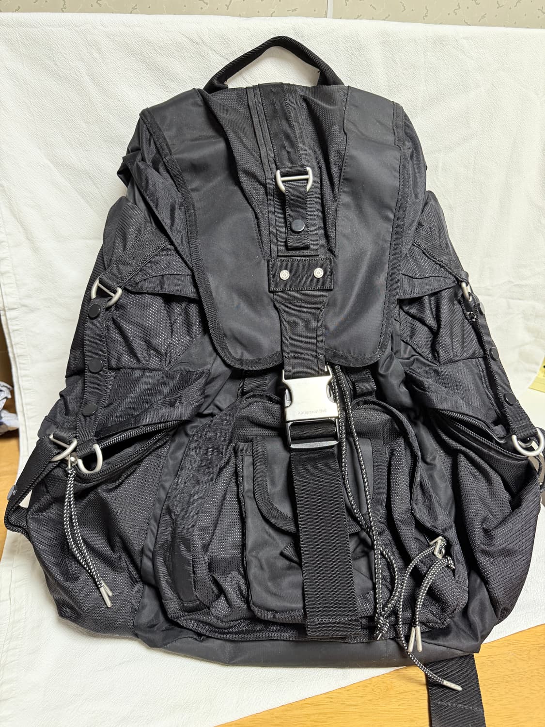 앤더슨벨 테크니컬 베를린 백팩 블랙 상품이미지1