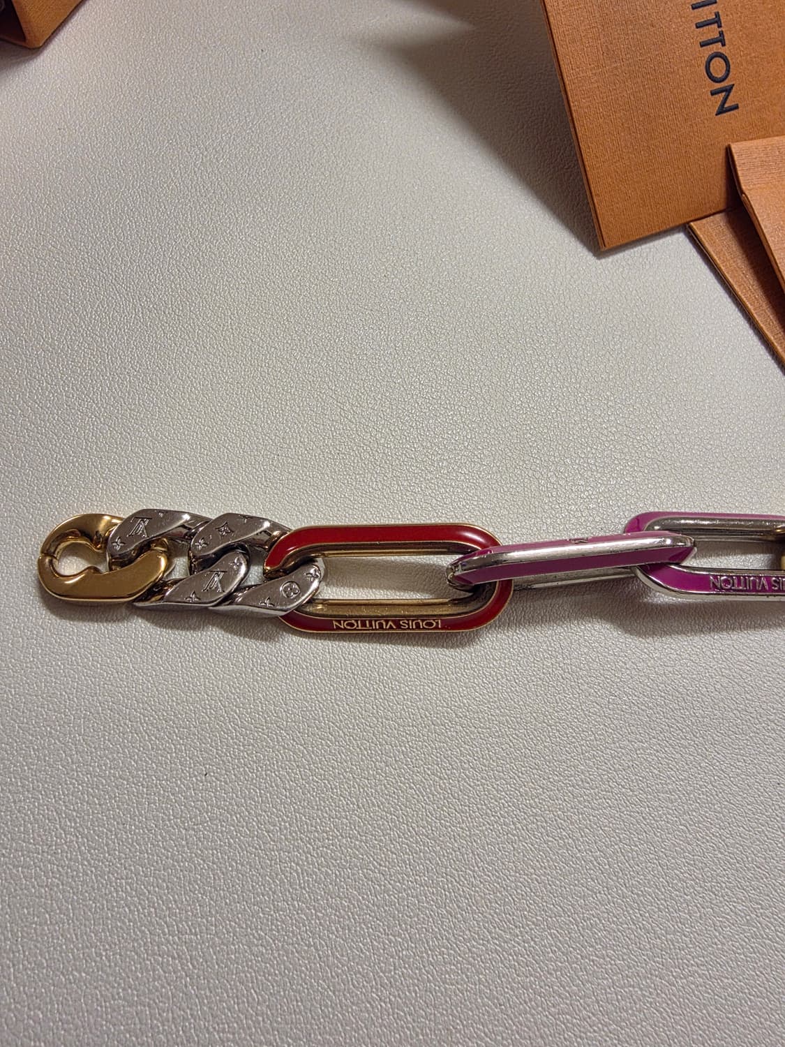 [한정판] 루이비통 모노그램 믹스드 체인 팔찌 L사이즈  상품이미지4