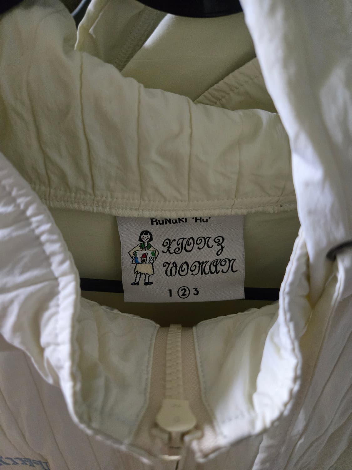 엑스톤즈우먼  WXJ017 럭키 플라워 프릴 윈드브레이커 (IVORY) 상품이미지3