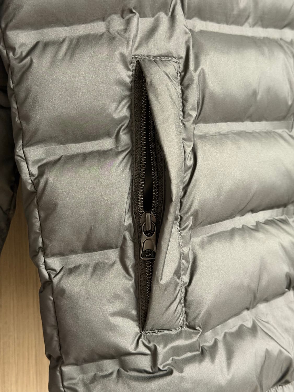 자라 경량 패딩 L (워터 레펠런트 라이트 패딩 점퍼) 상품이미지9