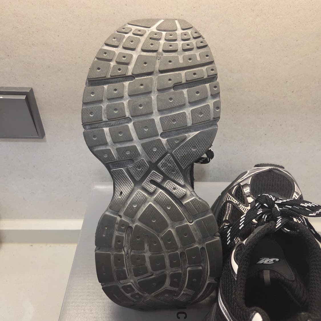 발렌시아가 3XL 블랙 43 사이즈 상품이미지9