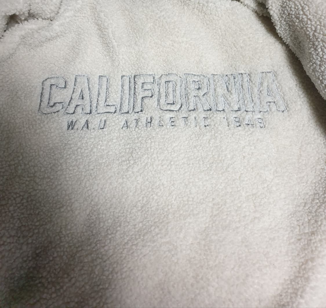 후아유 캘리포니아 오버핏 리버서블 뽀글이 패딩 자켓 연보라 (S) 상품이미지5