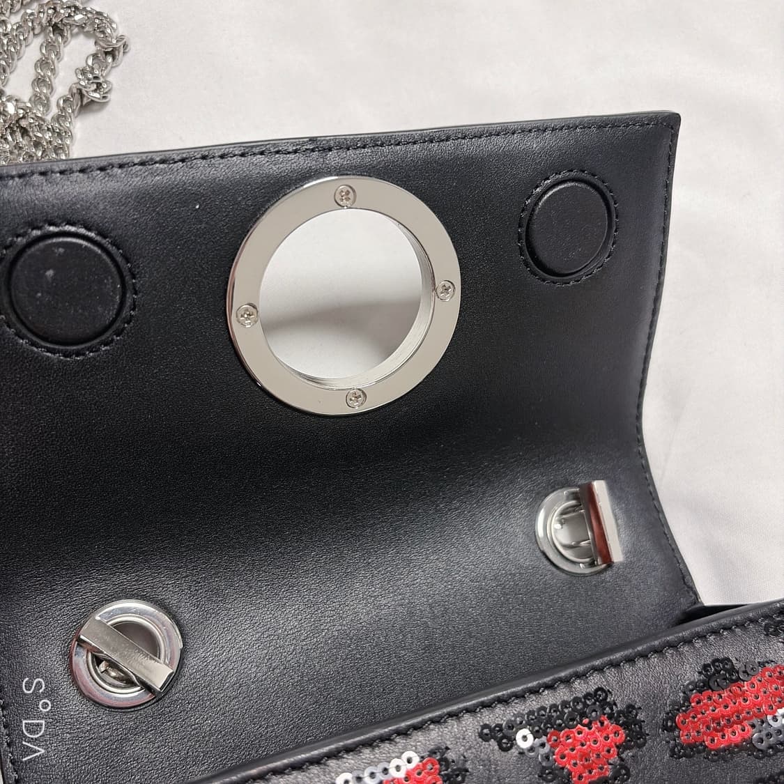 베르수스 베르사체 블랙 레오파드 라 메두사 미니 크로스백 상품이미지9