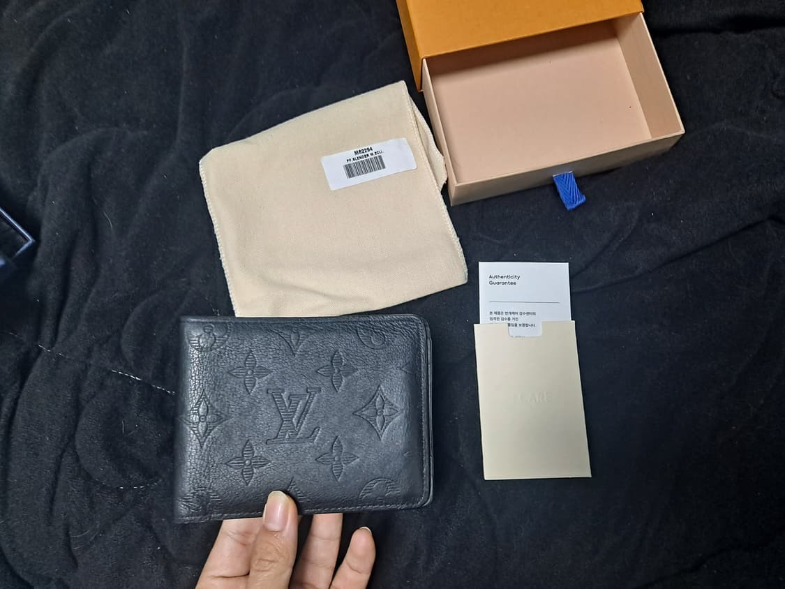 루이비통 쉐도우 반지갑 상품이미지1