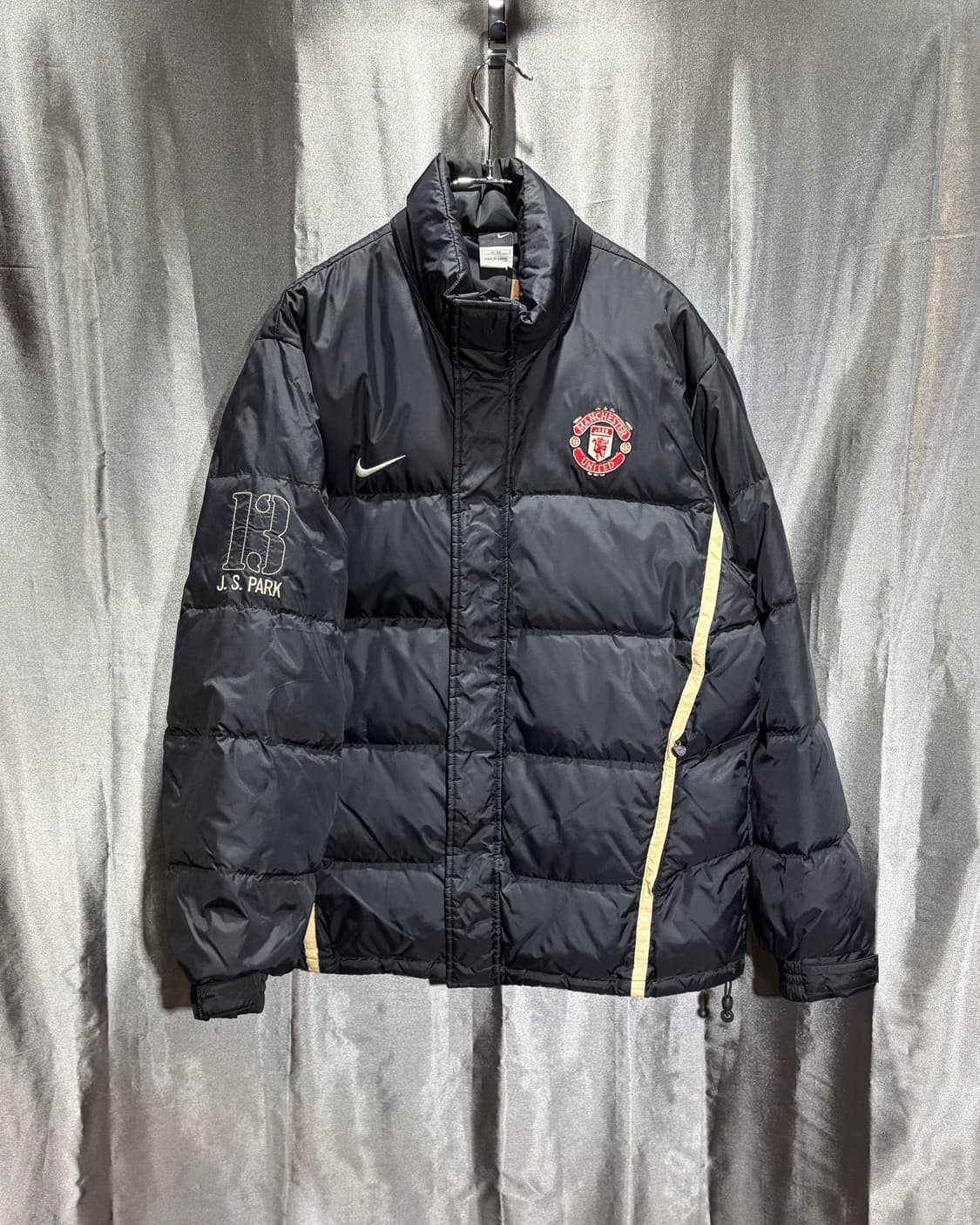 M 나이키 13 박지성 맨유 스우시 골드라인 패딩 상품이미지2
