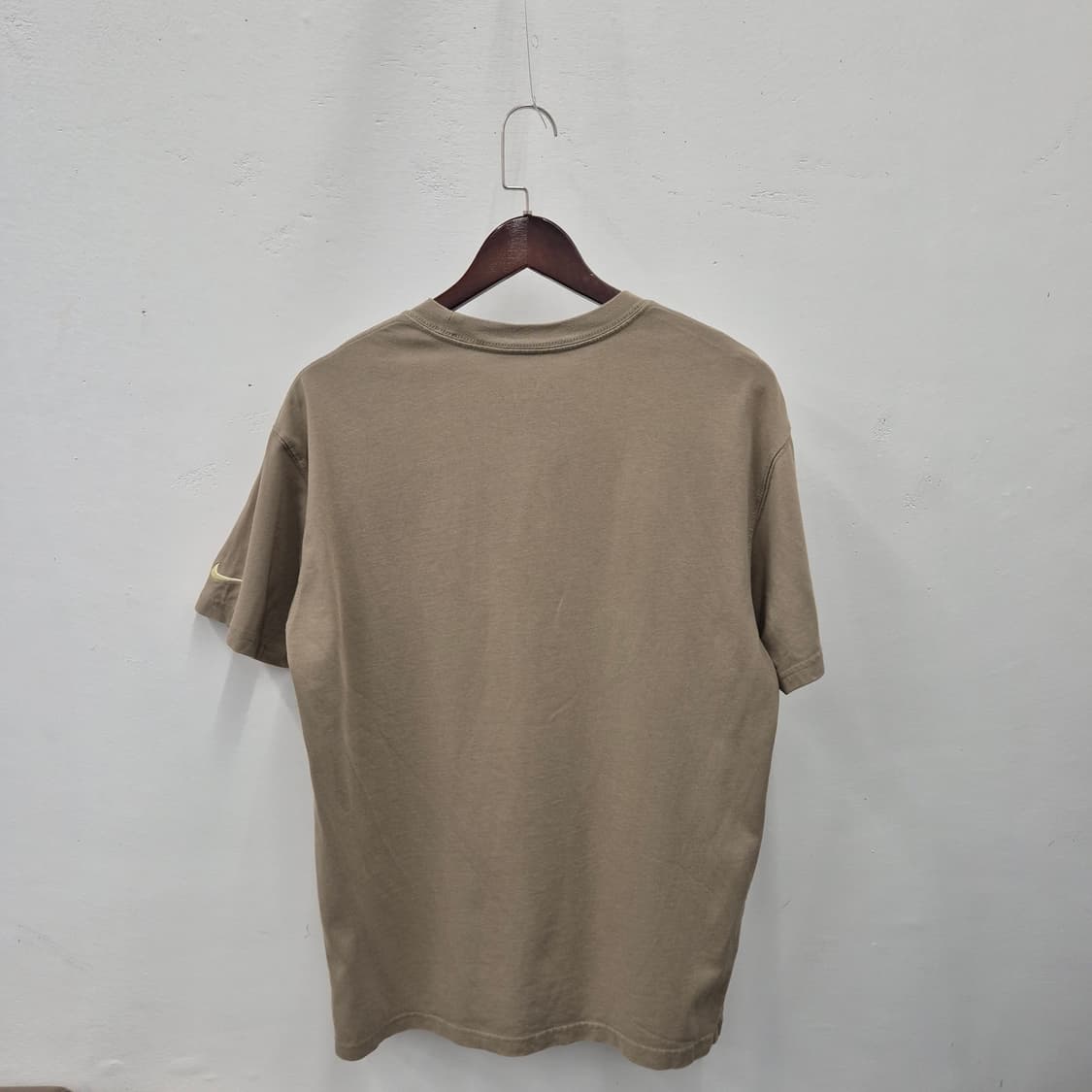 나이키 랜드마크 반팔티 L 상품이미지3