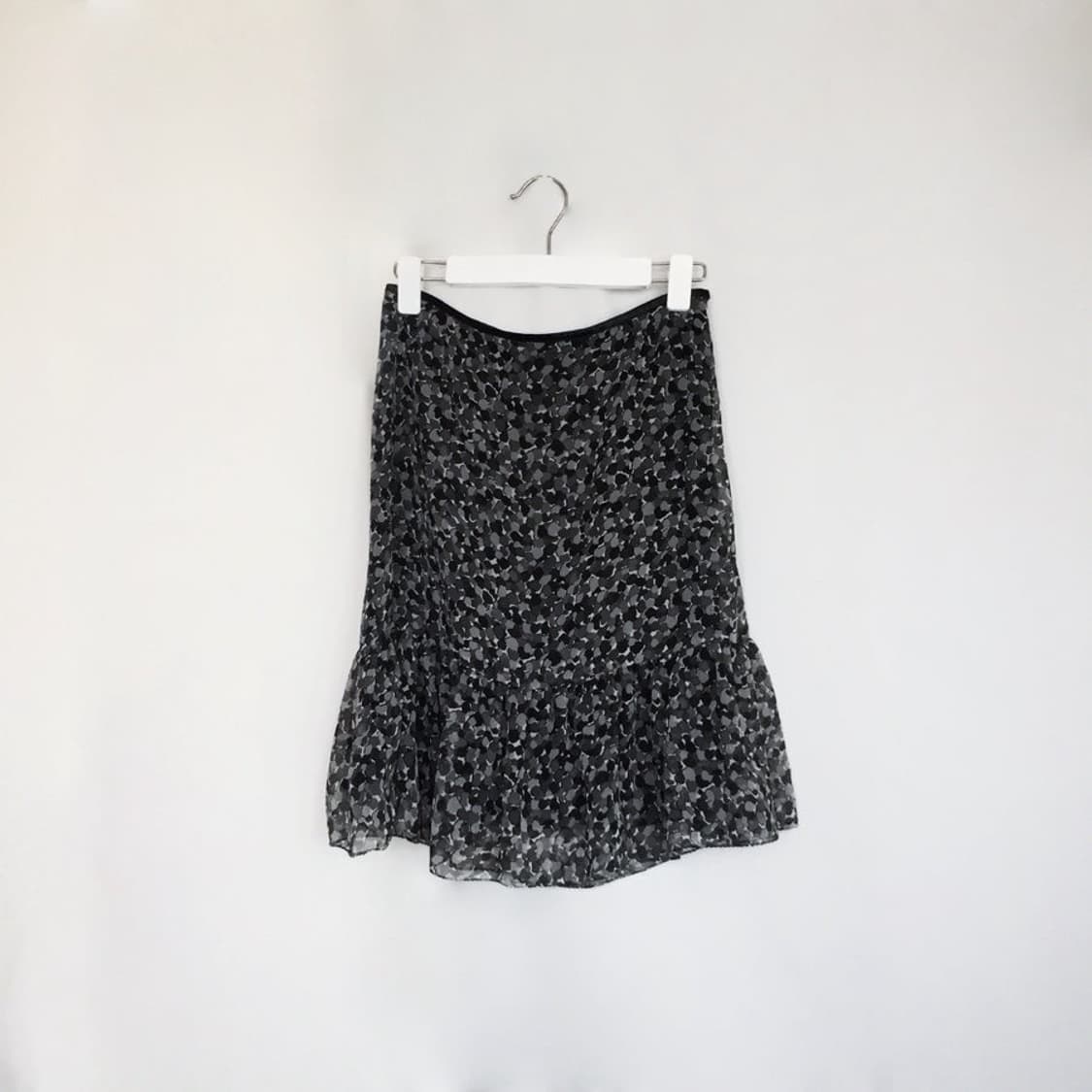 648. colorless black chiffon midi SK 상품이미지1