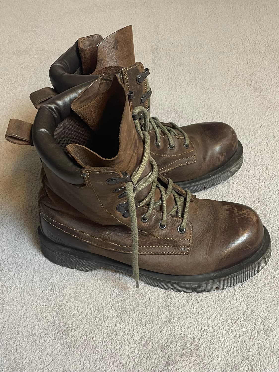 Dr. Martens Warner 부츠 상품이미지2