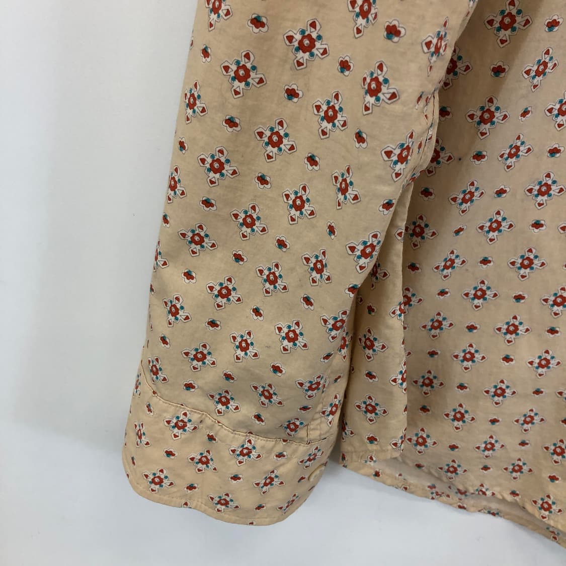 빈폴 자수로고 패턴셔츠 105 사이즈 상품이미지3