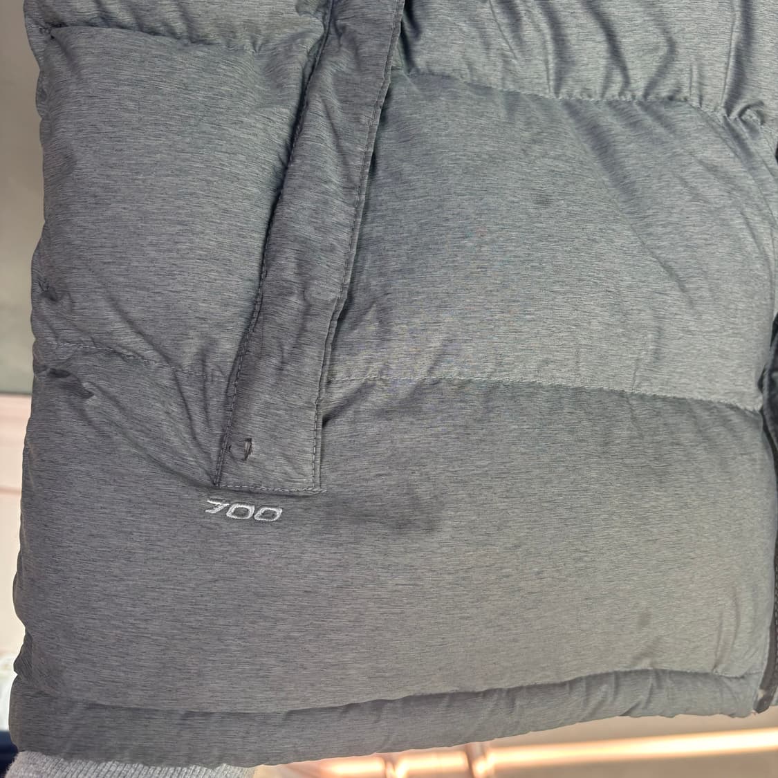 노스페이스 700 눕시 구스다운 패딩조끼 그레이 상품이미지3