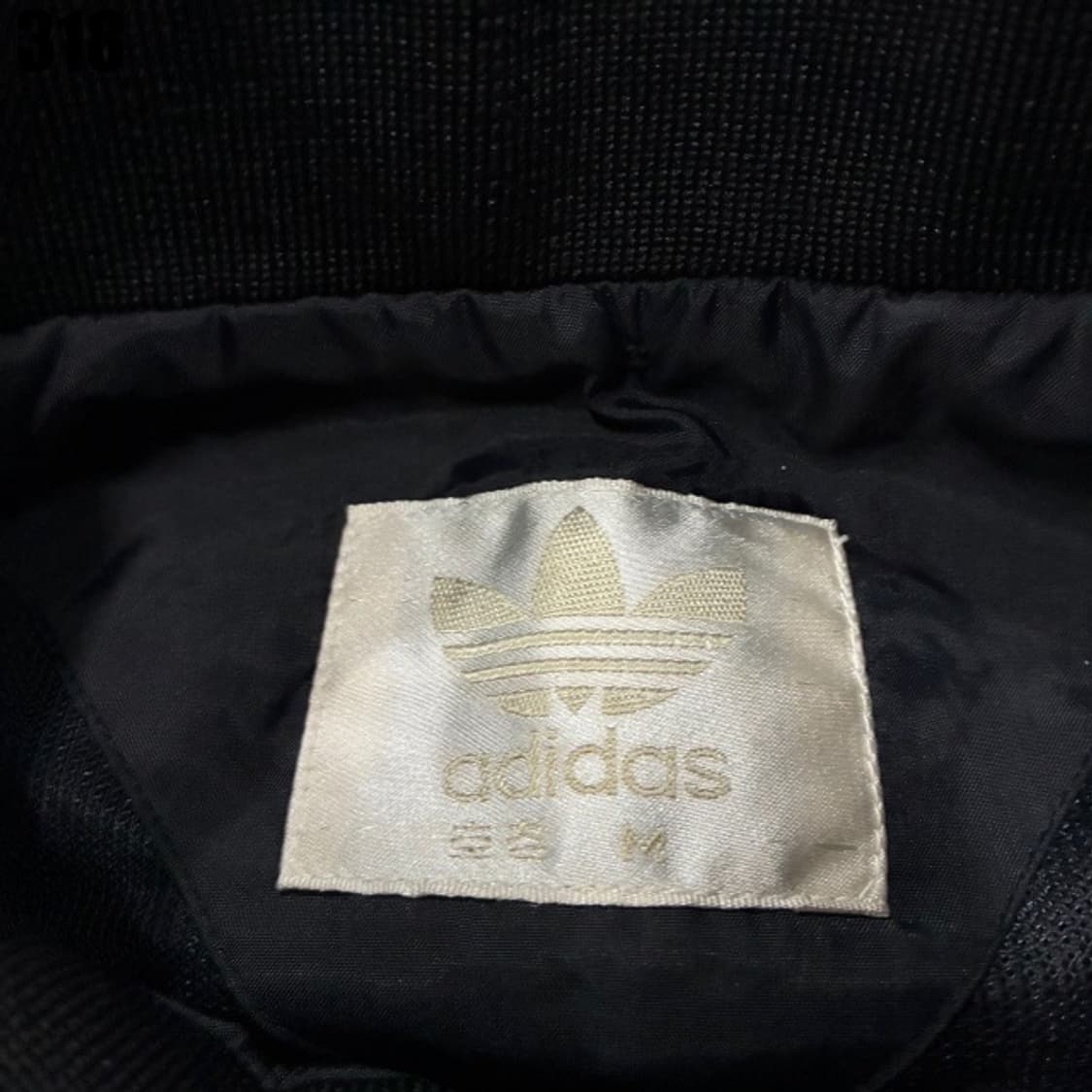 아디다스 블랙 민트 바람막이  상품이미지3