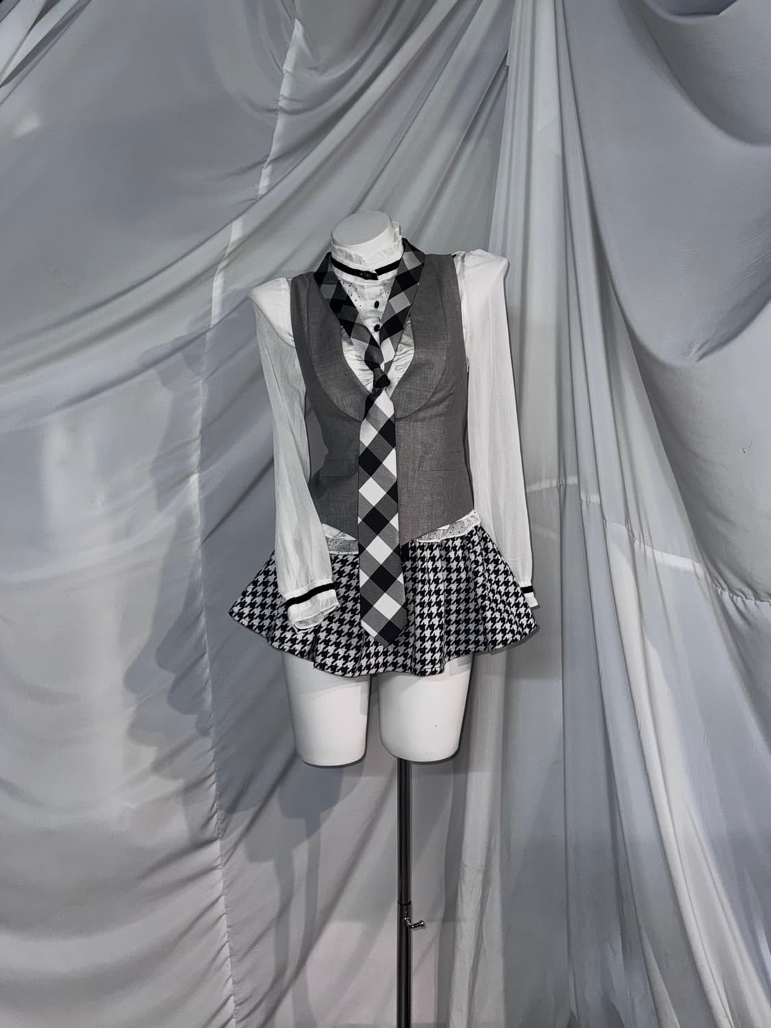 무채색 그레이 공겜여주깔 프레피 코디세트 상품이미지7