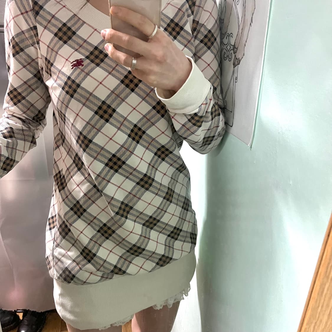 버버리 블루라벨 노바체크 쿨아이보리 롱슬리브 맨투맨 미니원피스 상품이미지9