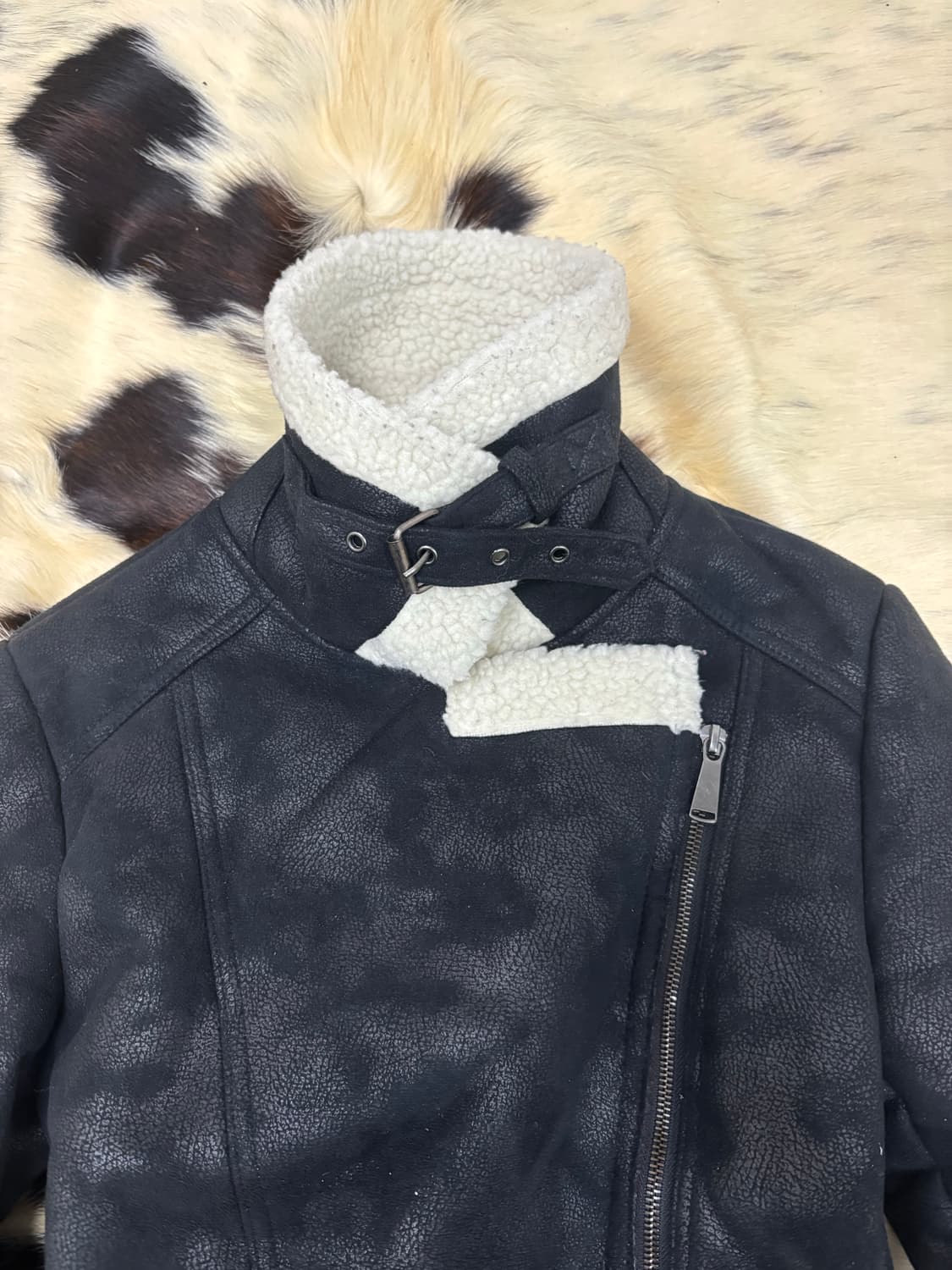 Black Bleach Wash Neck Buckle Chic Musta 상품이미지4