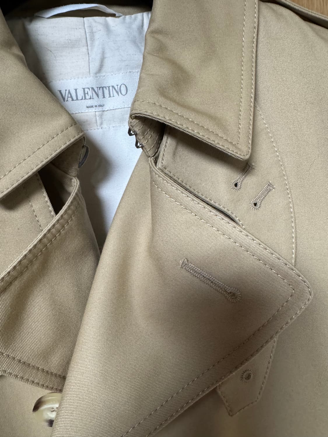 발렌티노 트렌치코트 50 판매합니다 상품이미지6