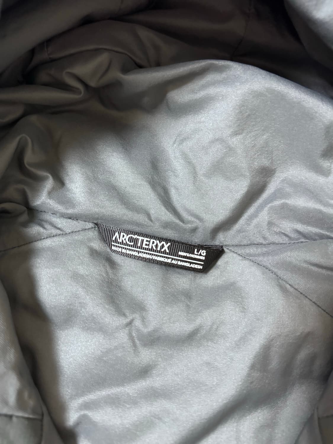 (S급) 아크테릭스 아톰 LT 후디 글리치 상품이미지5