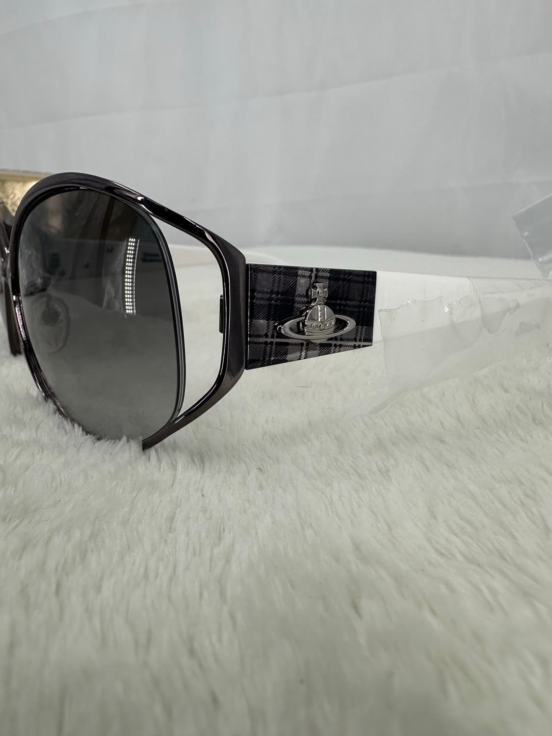 [새상품 무료배송] Made in Italy 비비안웨스트우드 선글라스 상품이미지3