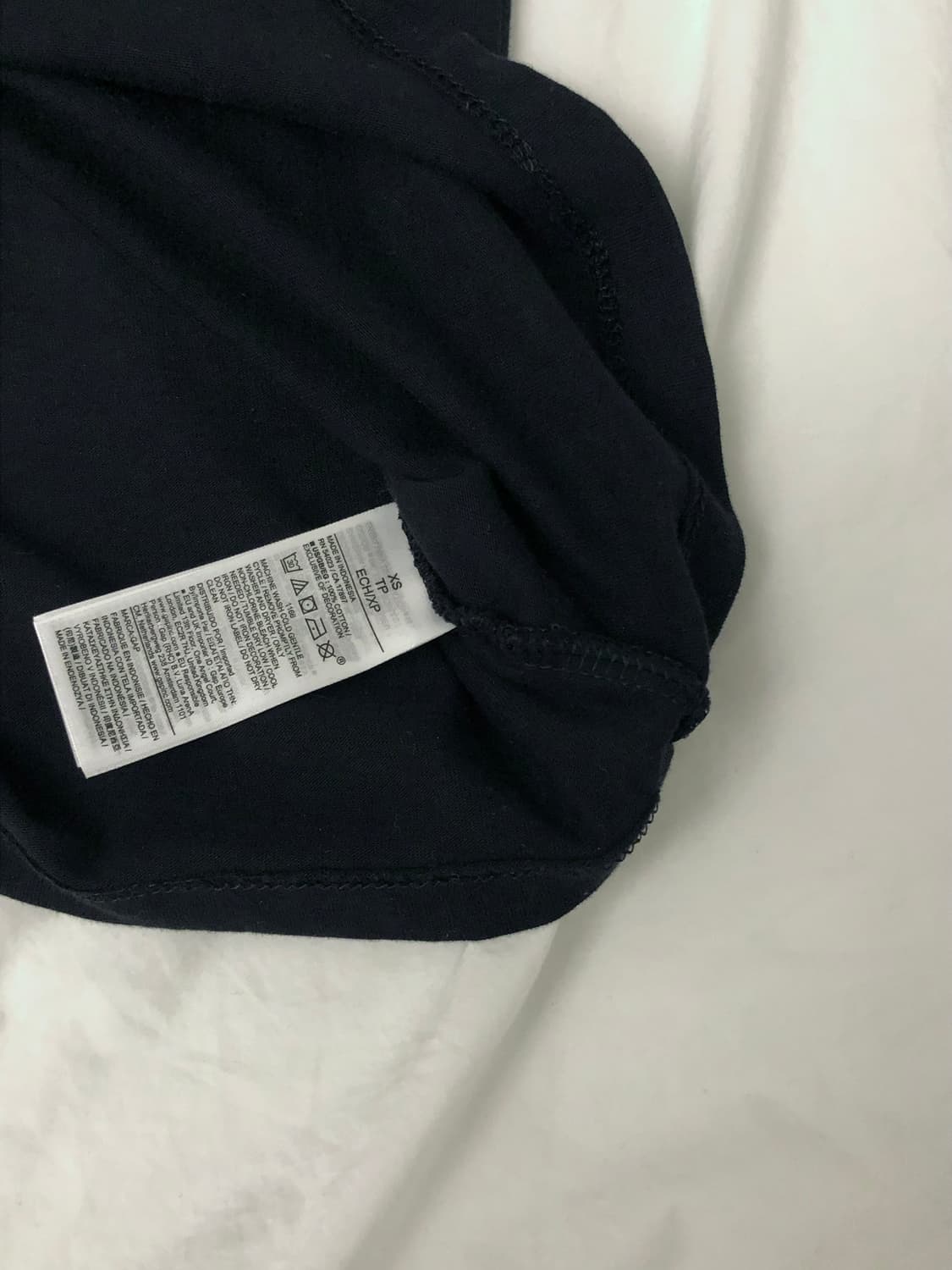 [새상품] 갭 로고 반팔티 (black) 상품이미지6