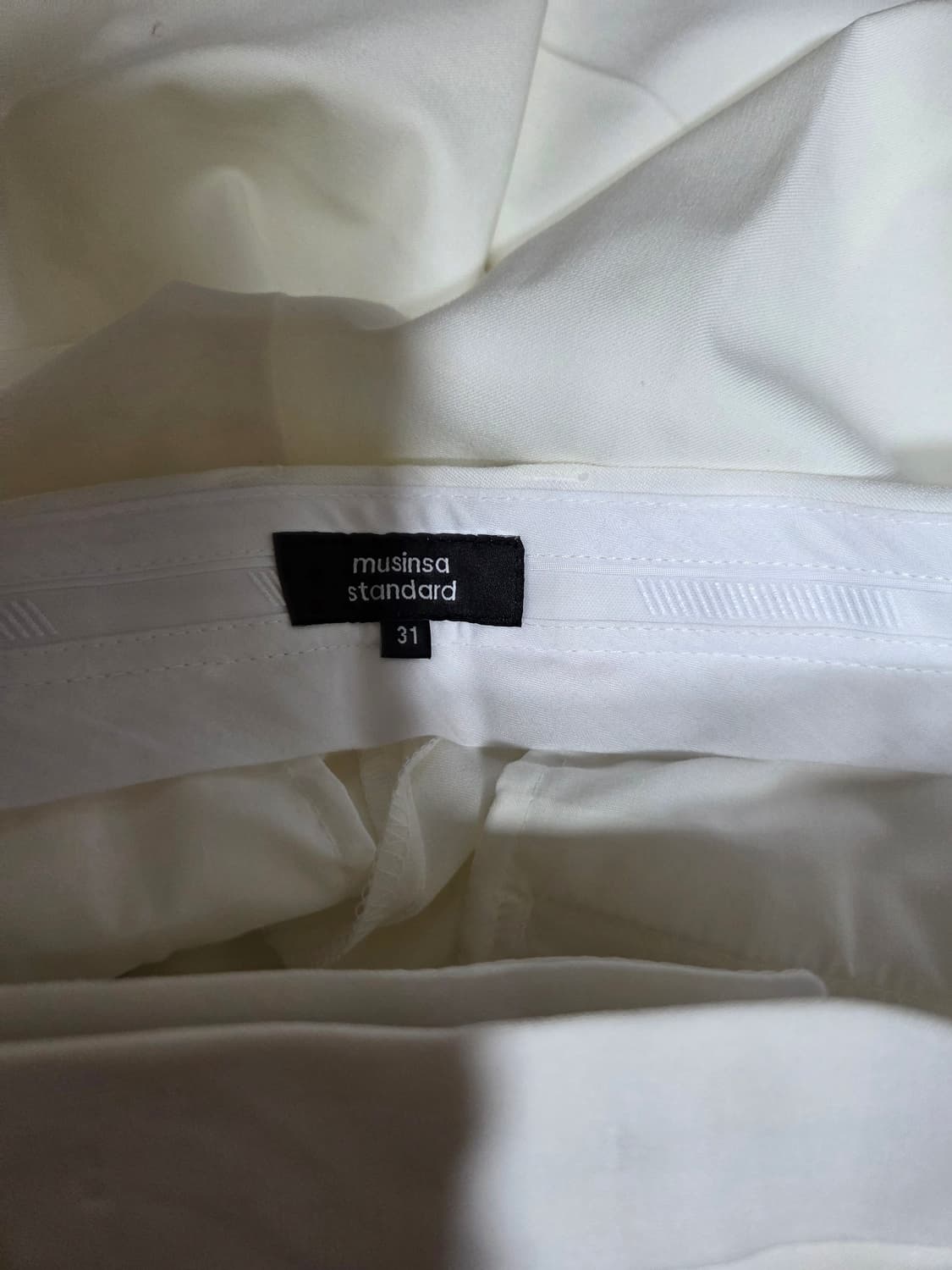 무신사 스탠다드 테이퍼드 크롭 화이트 31 상품이미지4