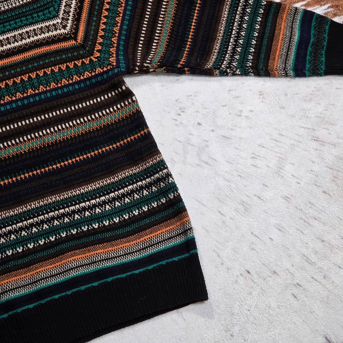 빈티지 오렌지 그린 에스닉 패턴 반폴라 니트 상품이미지3