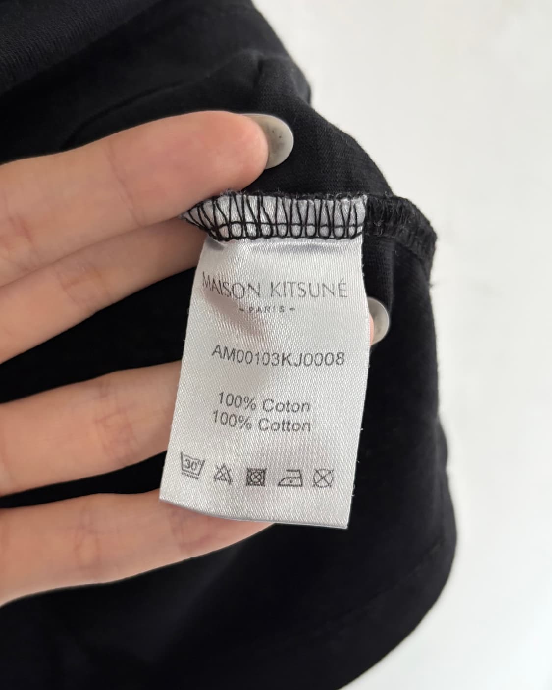 Maison Kitsuné 메종키츠네 블랙 컬러 폭스패치 티셔츠 상품이미지6