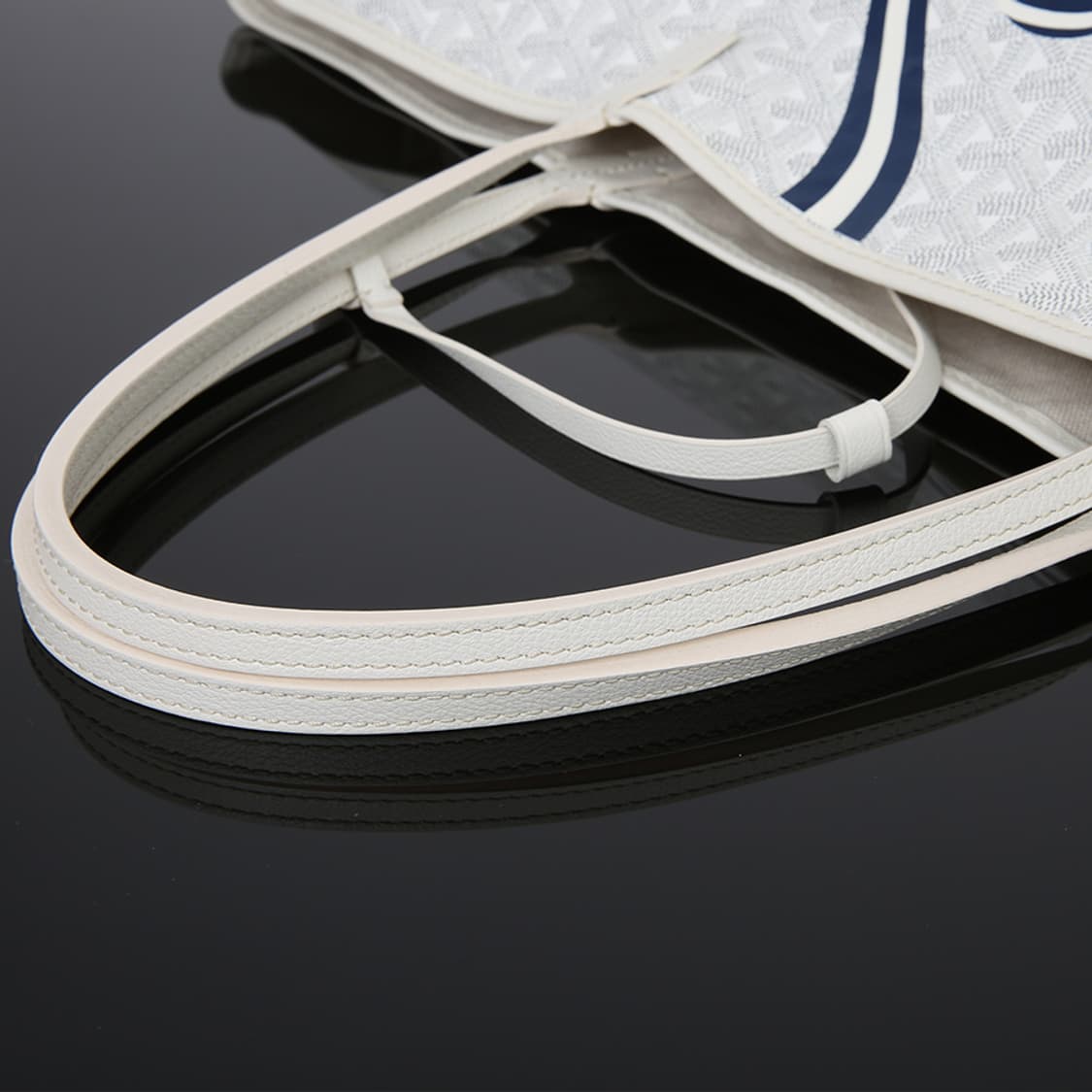 고야드 생루이GM 화이트 하트 리본 루반 마카쥬 한정 숄더백 상품이미지9