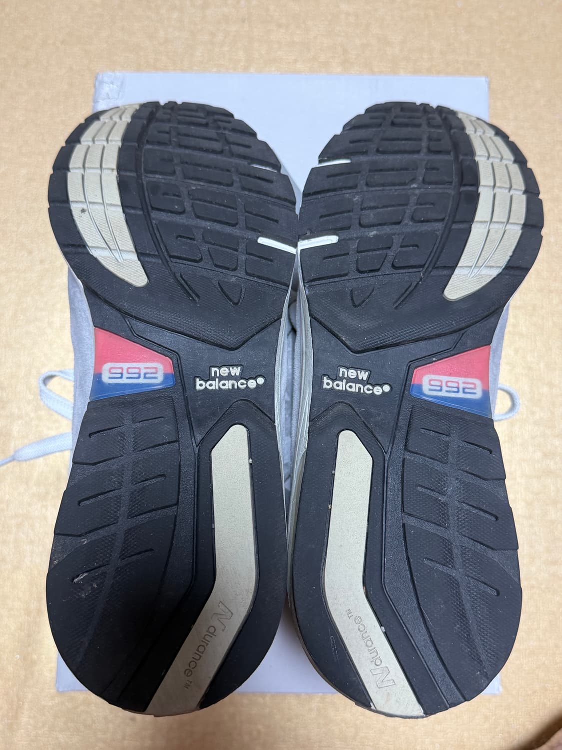 [275] 뉴발란스 992 그레이 275사이즈 5회착 상품이미지8