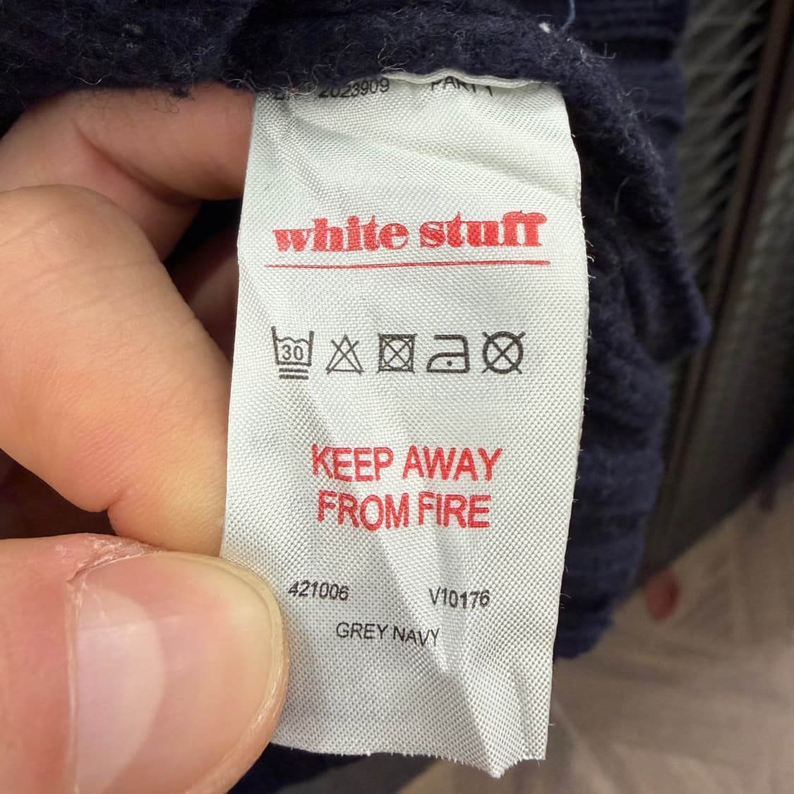 노드릭 패턴 반집업 니트 와이드시보리 디테일 네이비 상품이미지8