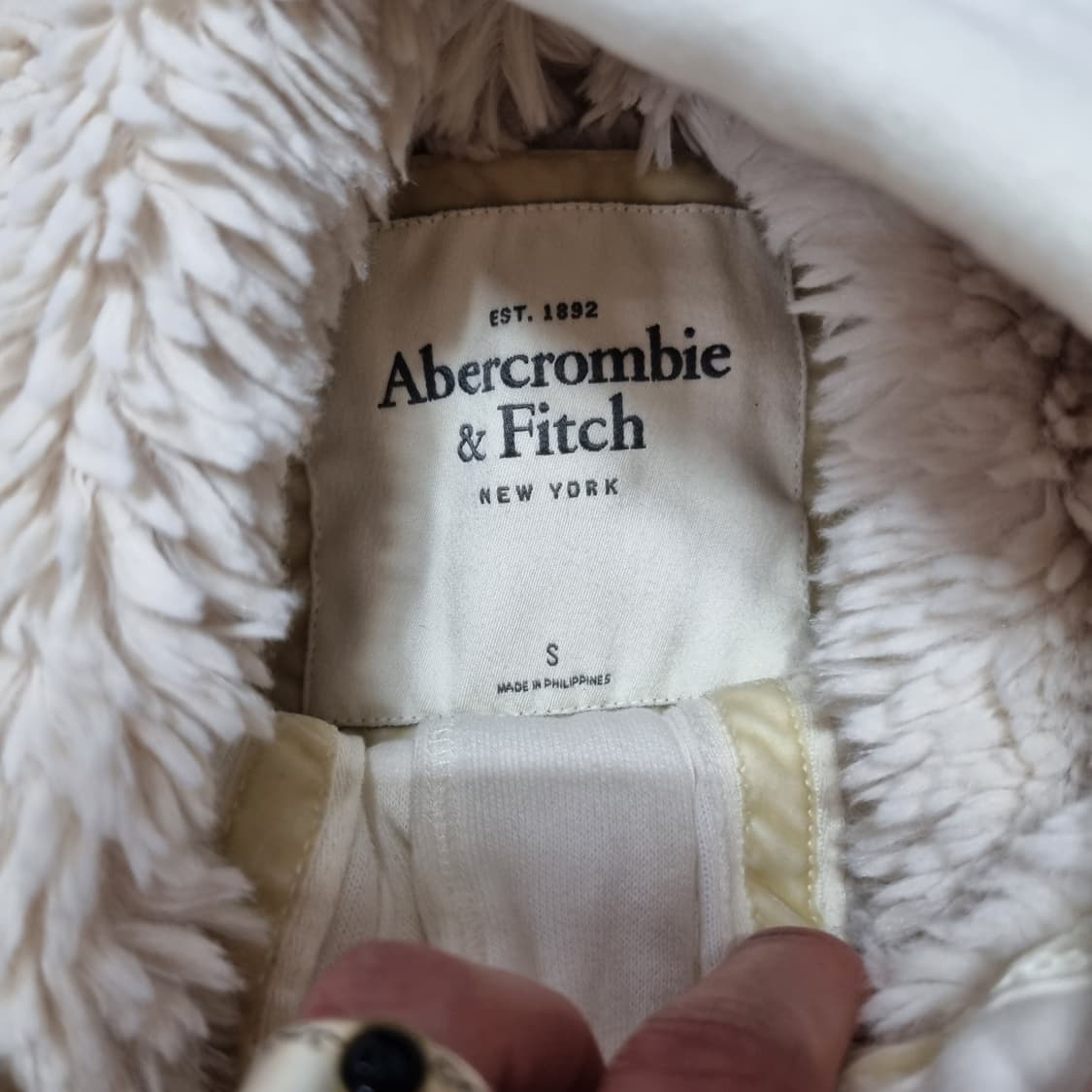 아베크롬비 단추 퍼 후드집업 화이트 상품이미지6