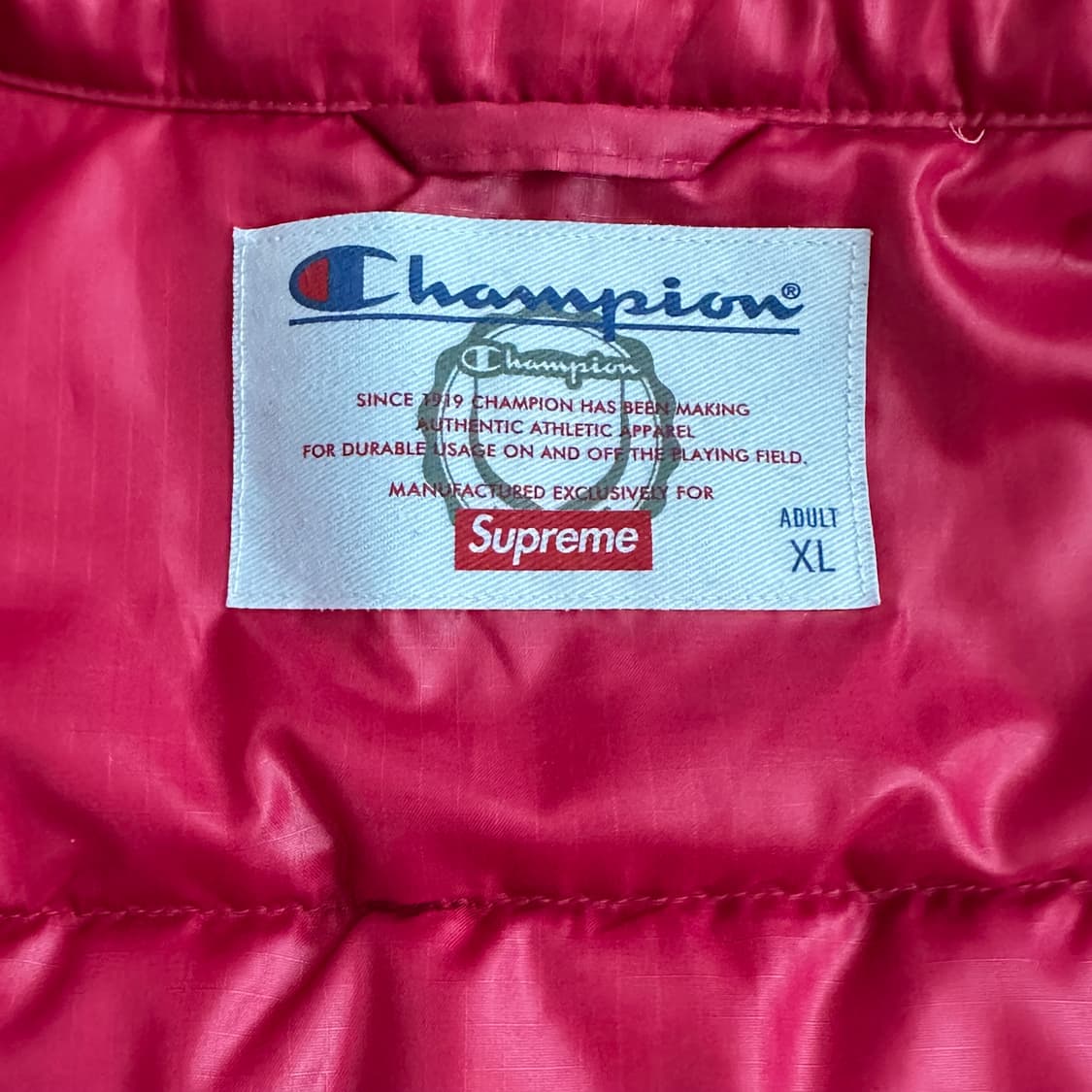 슈프림 챔피언 패딩 베스트 마젠타 17SS 상품이미지4