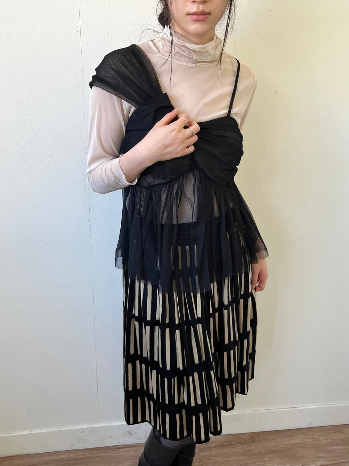 Next Scene 베이지 시스루 터틀넥 상품이미지3