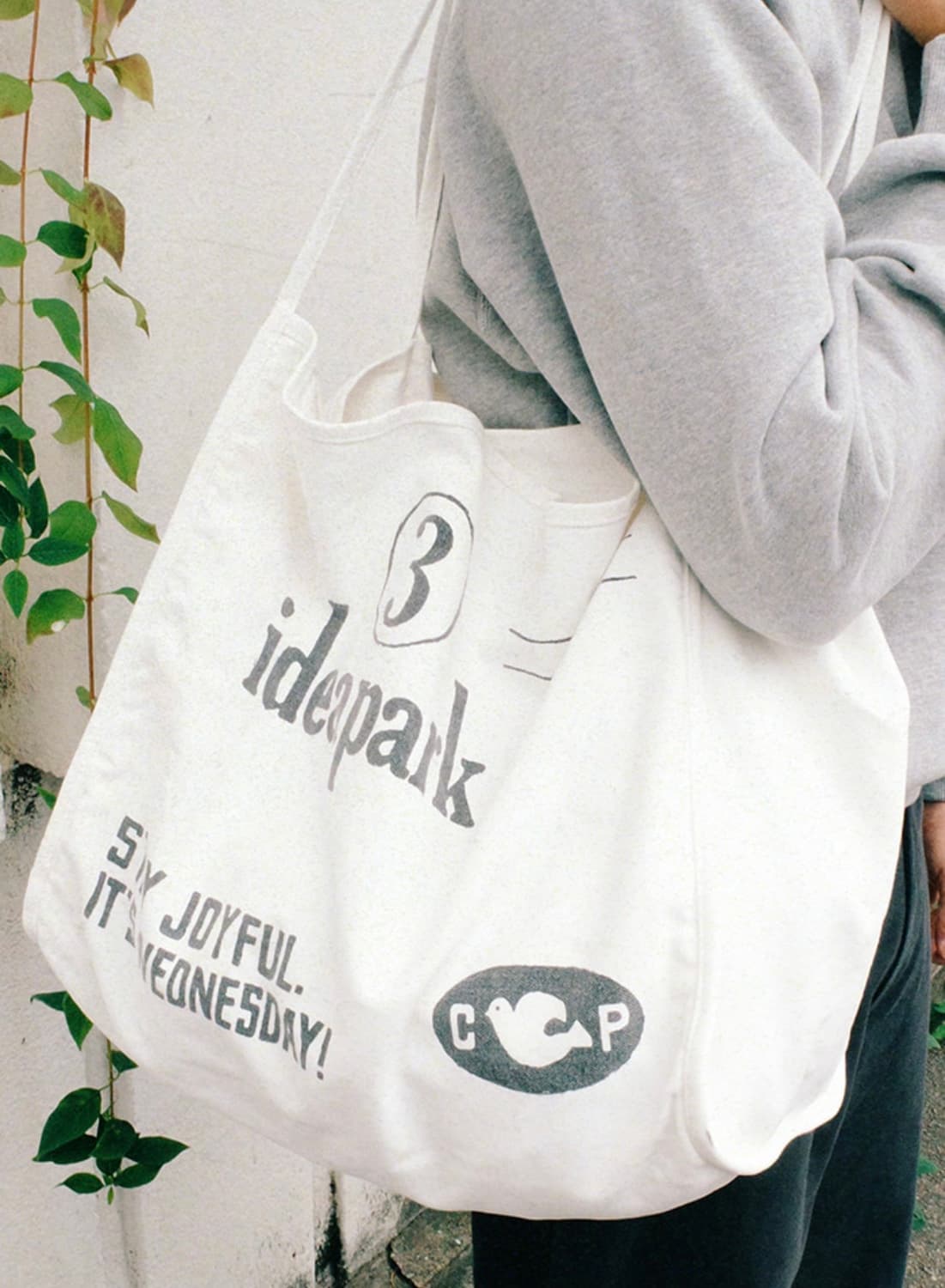 컬렉트 피시스 (COLLECT PIECES) 굿 뉴스 메일 백 상품이미지2