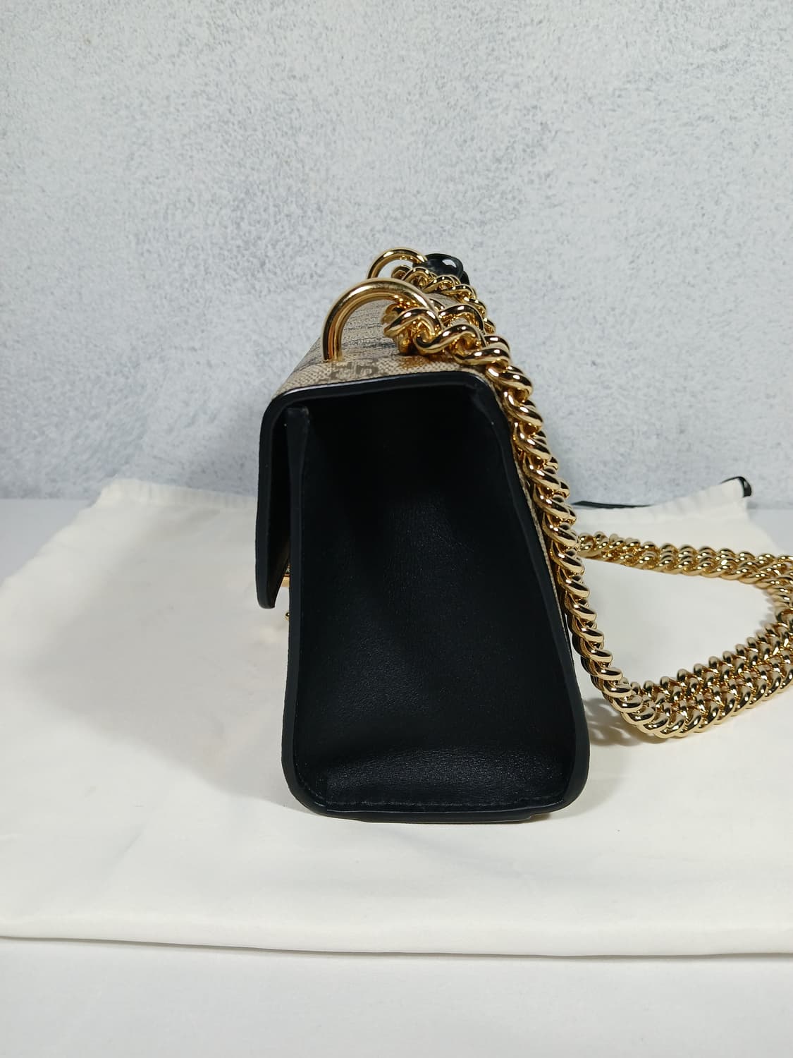 구찌 GG 패들락 수프림 꿀벌 숄더백 스몰 409487 상품이미지2