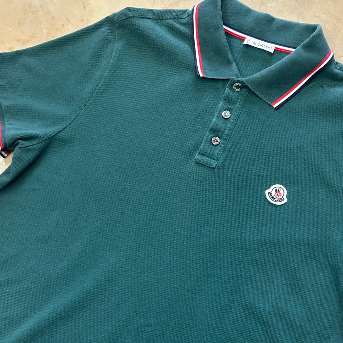 🫶🏻몽클레어 그린 카라 short T-shirt🫶🏻 상품이미지2