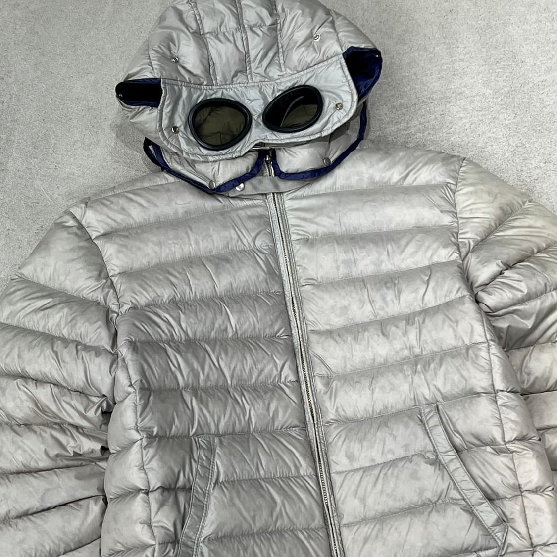 cp컴퍼니 고글 경량패딩 s10185 상품이미지4