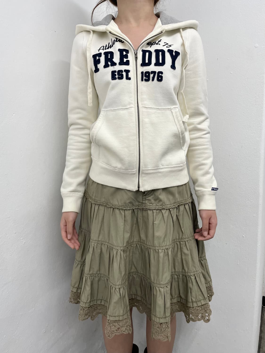 프레디 레터링 자수 후드집업 상품이미지2