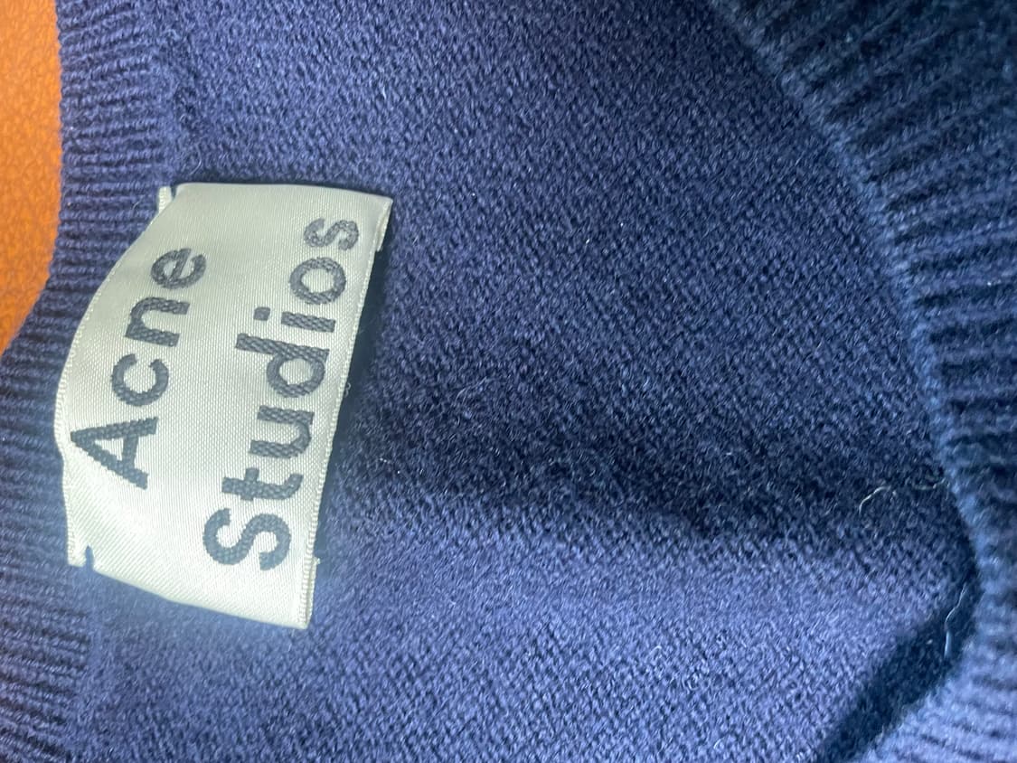 아크네 대셔니트 s 상품이미지3