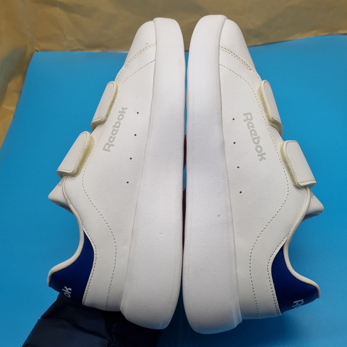 리복 초경량 운동화 255 상품이미지5