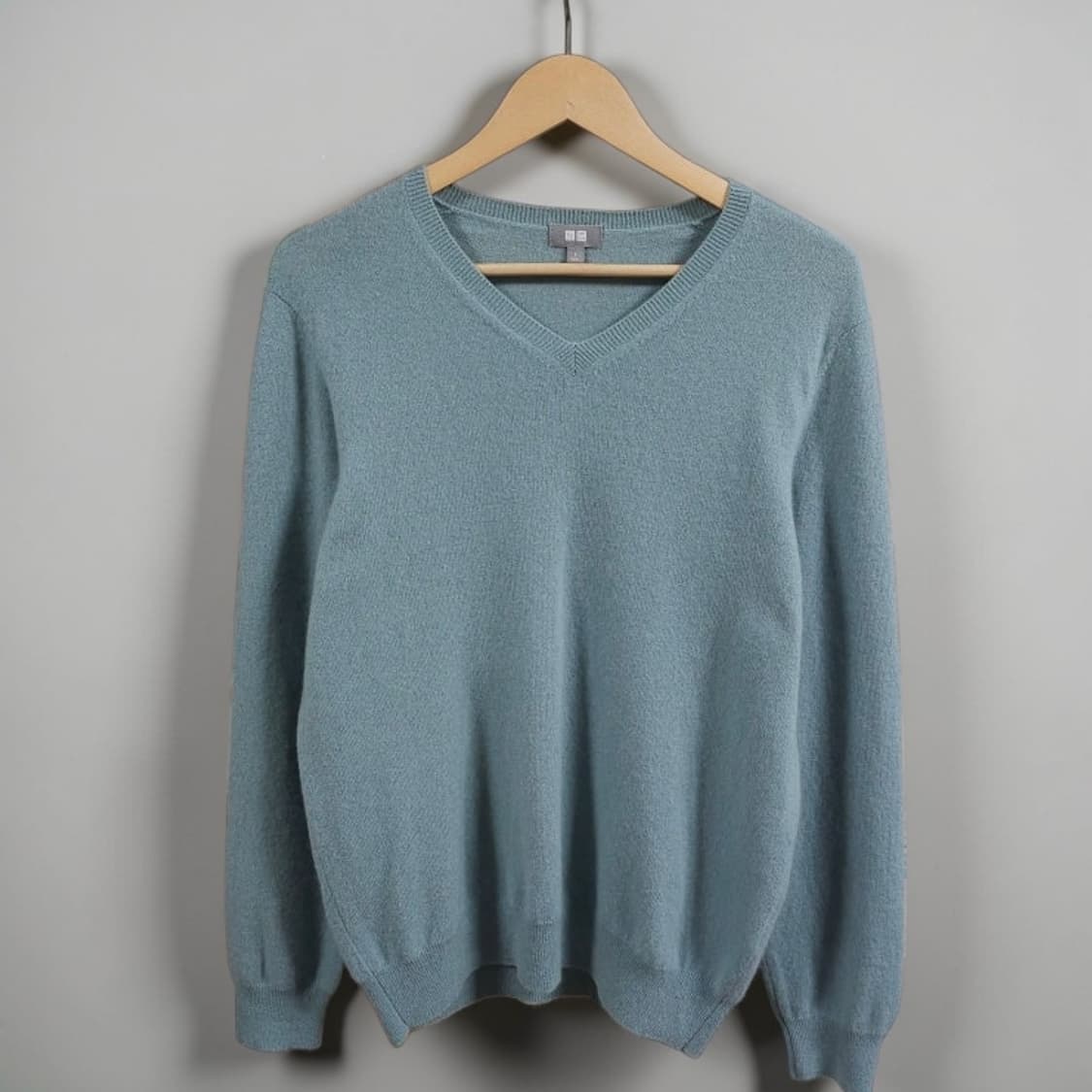 Uniqlo 유니클로 캐시미어100 브이넥 니트 민트 L사이즈 상품이미지1