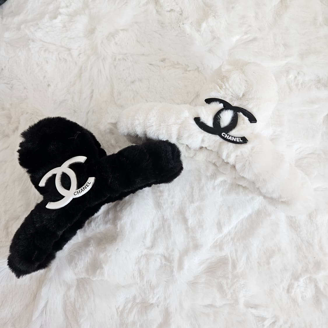 샤넬 뷰티 퍼 헤어 집게핀 상품이미지1