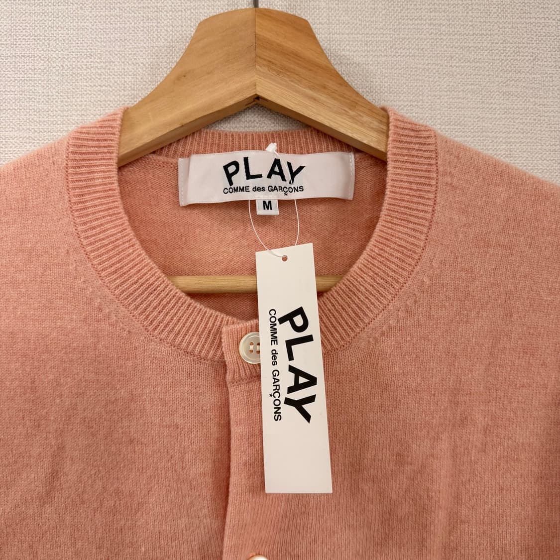 (M) 꼼데가르송 파스텔 스몰 레드 와펜 가디건 새상품 상품이미지4