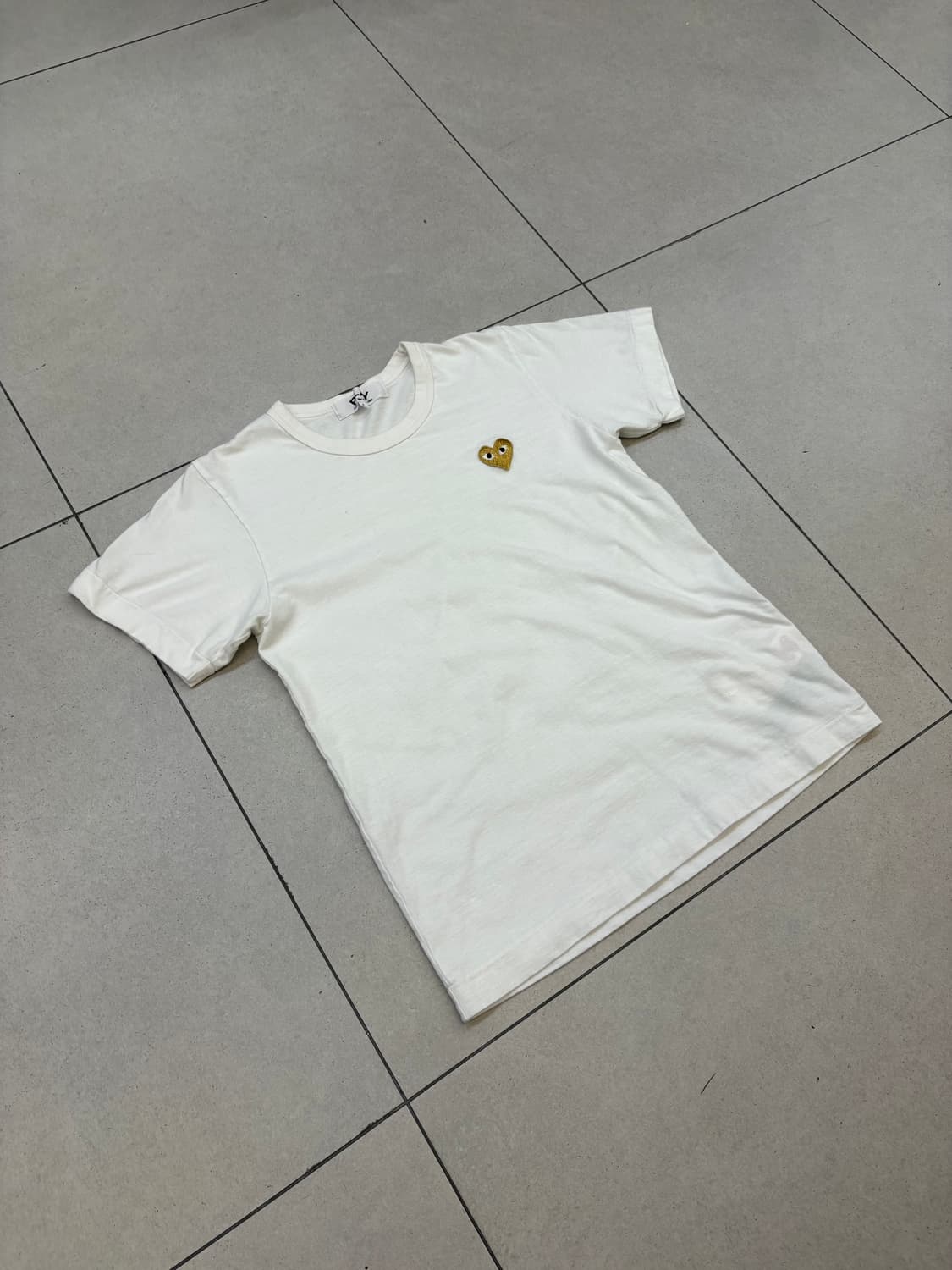 꼼데가르송 플레이 골드와펜 티셔츠 상품이미지2