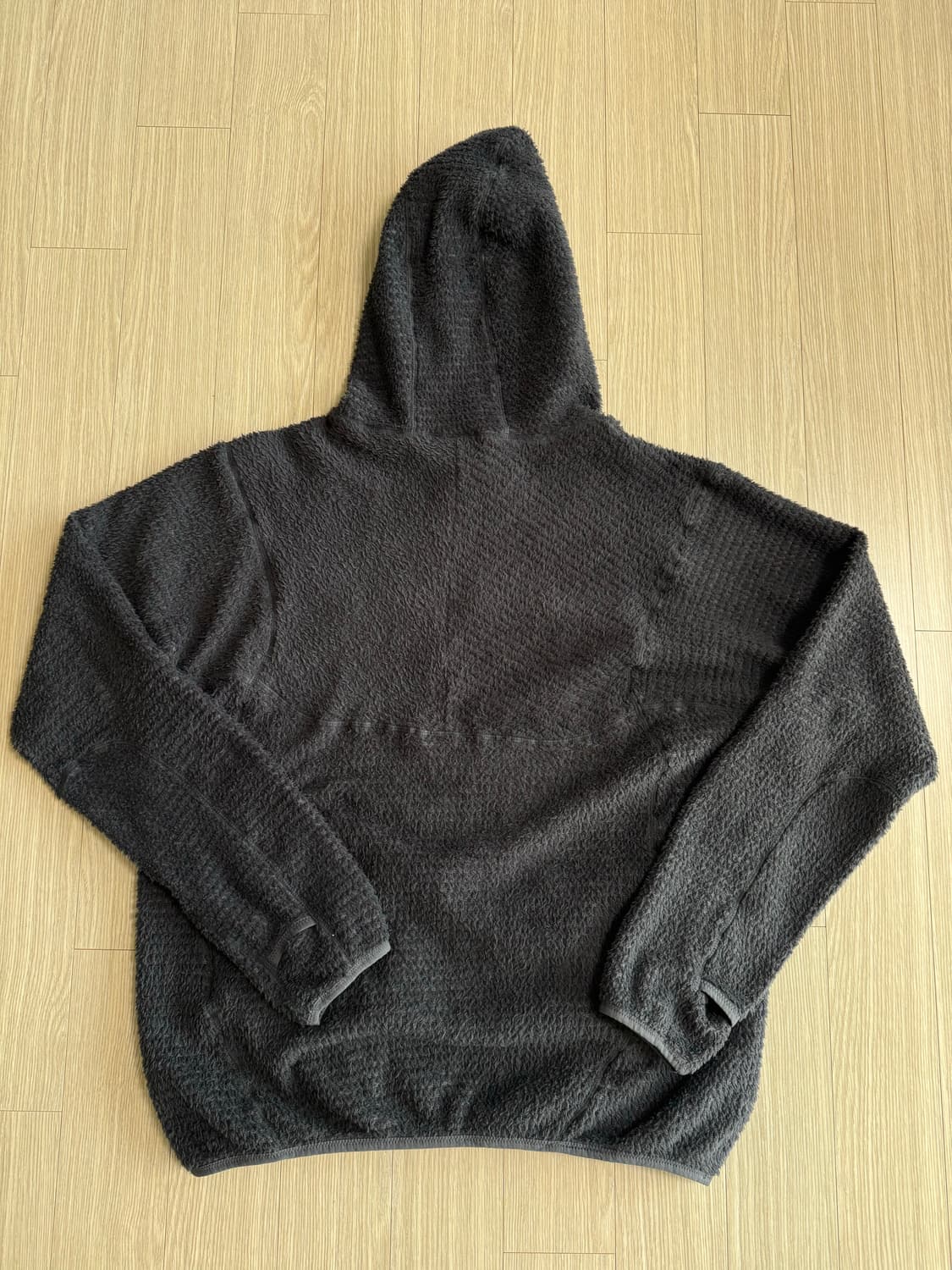 썬러브 폴라텍 알파 후드 차콜L 상품이미지3