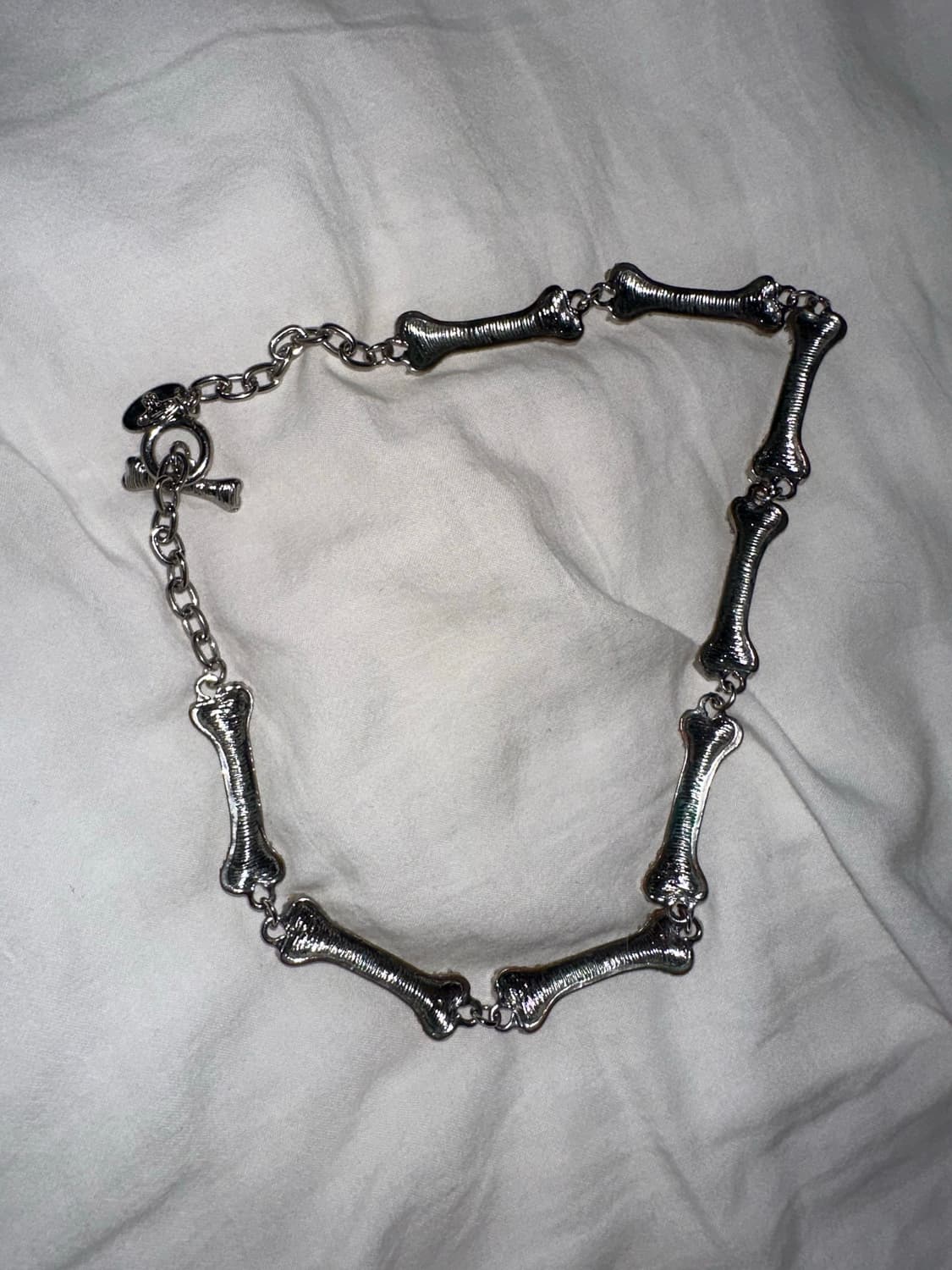 비비안웨스트우드 뼈다귀 목걸이 상품이미지3