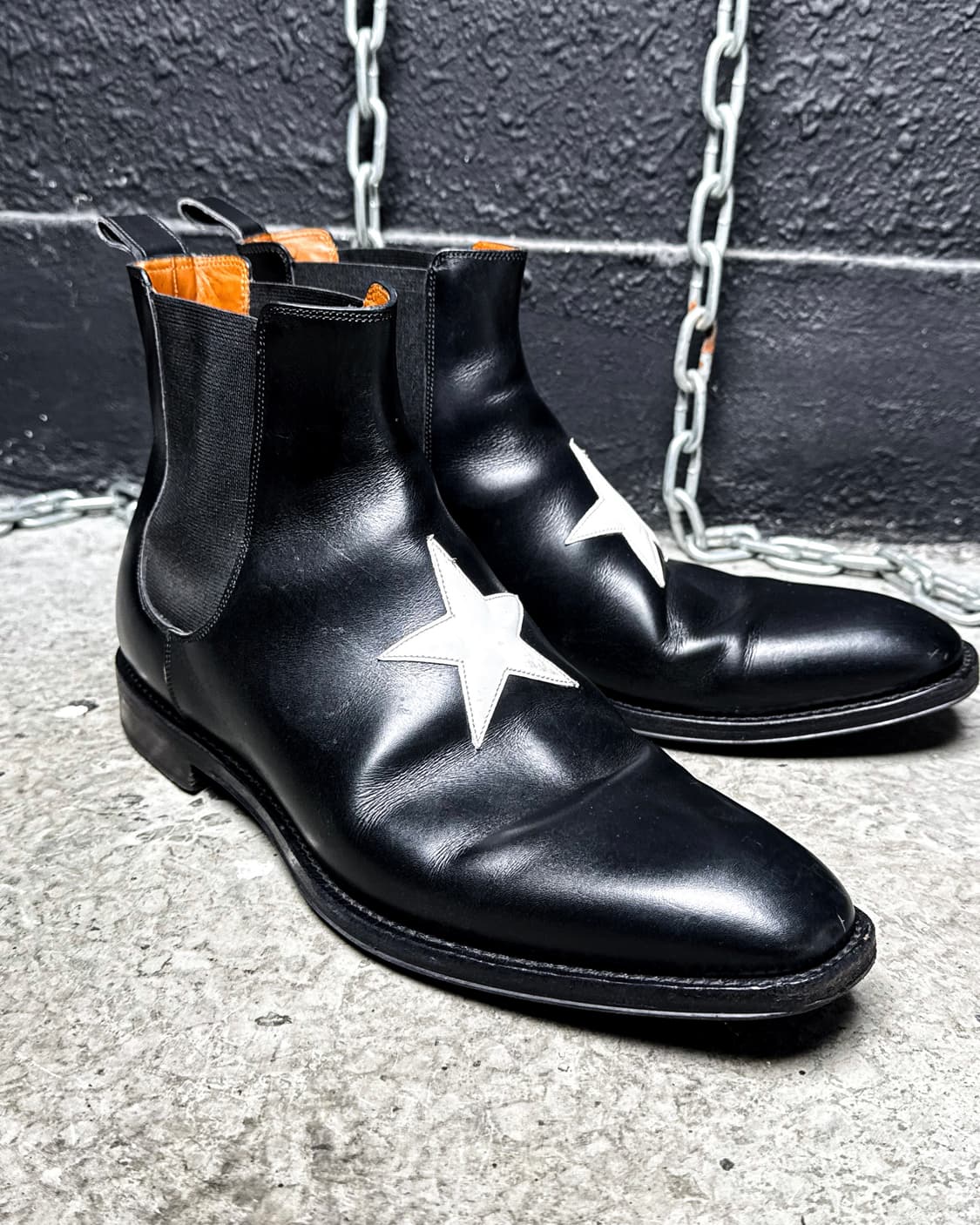 GIVENCHY – Rider Chelsea Star Boots 상품이미지5