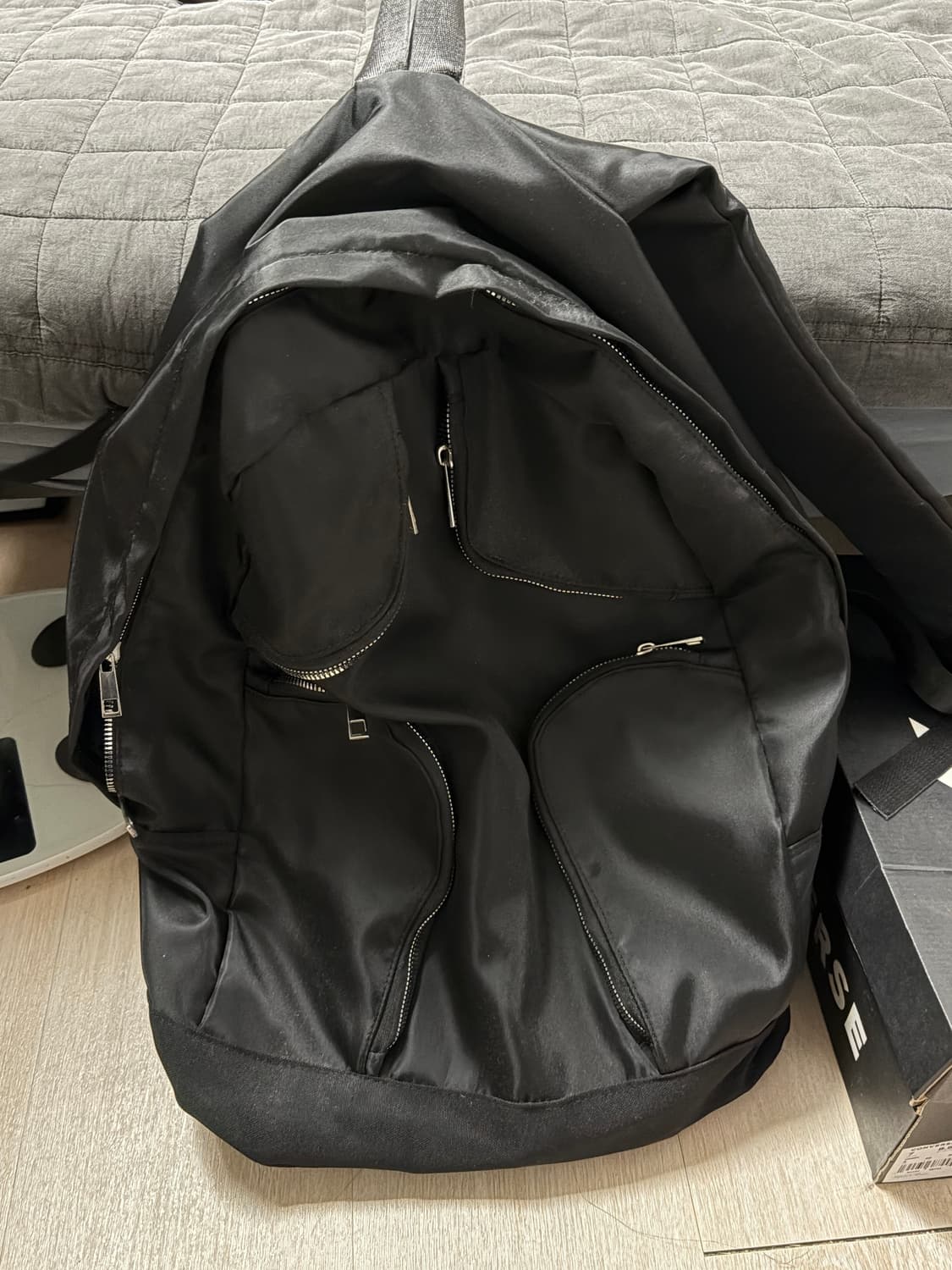 나일론 멀티포켓 아일렛 백팩 상품이미지3