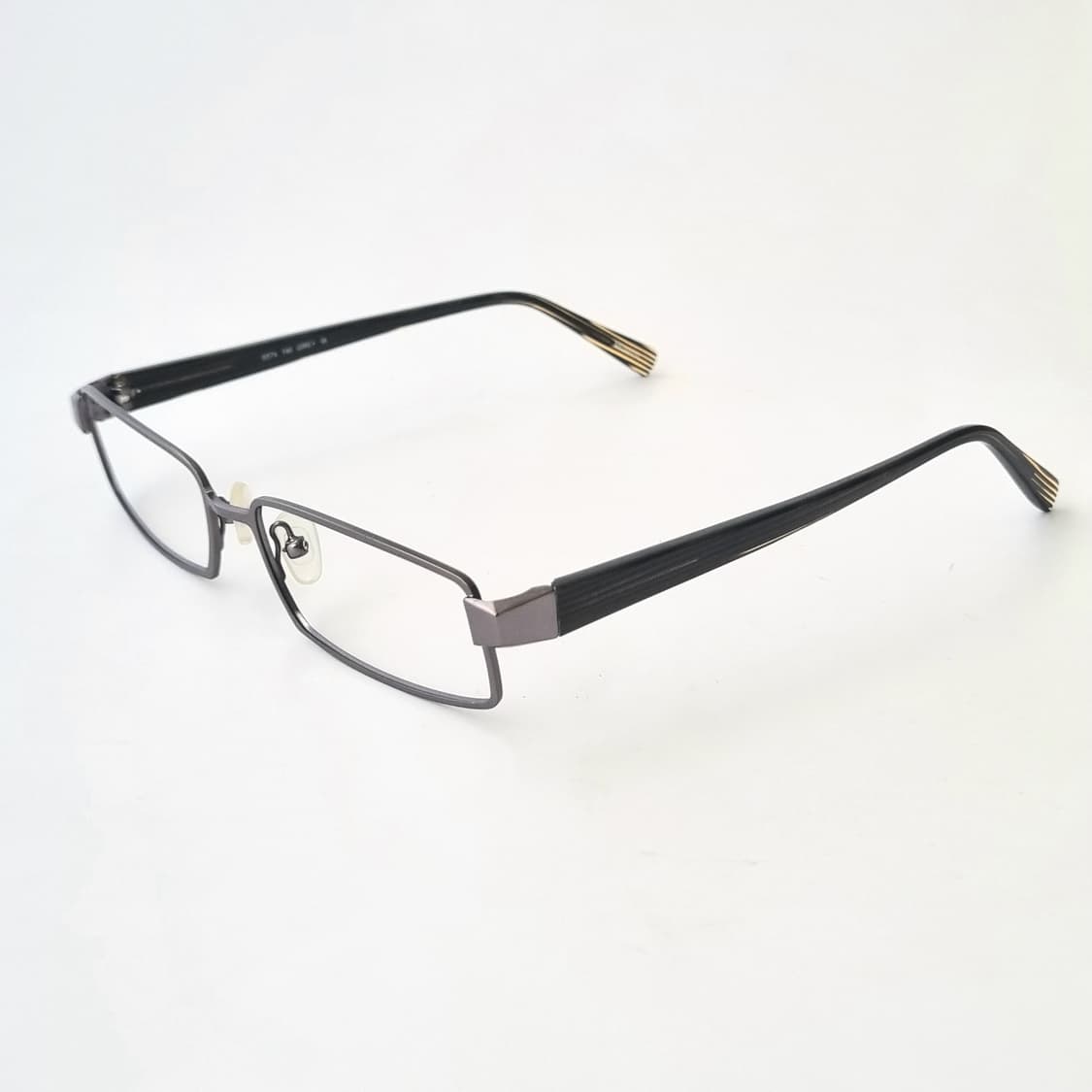 데드스탁 지적인 무드의 그레이 메탈 안경테 618 상품이미지3